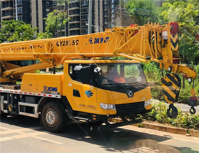 馆陶县大件设备吊装租赁吊车