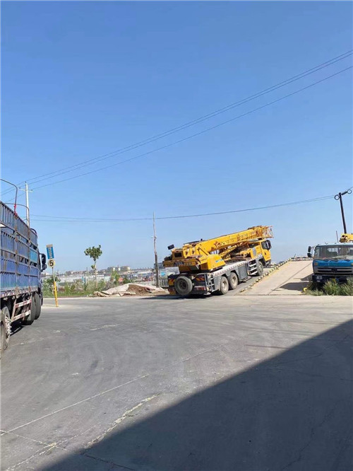 馆陶县25吨吊车的租赁价格大概是多少？